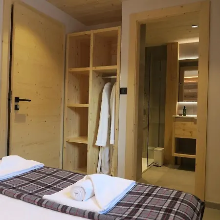 Apartment Luxueux Aux Gets Avec Jacuzzi, Proche Des Pistes Et Du Centre, Ideal Familles Et Groupes - Fr-1-671-122 Les Gets