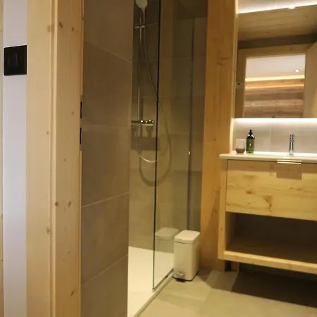 Luxueux Aux Gets Avec Jacuzzi, Proche Des Pistes Et Du Centre, Ideal Familles Et Groupes - Fr-1-671-122 Les Gets